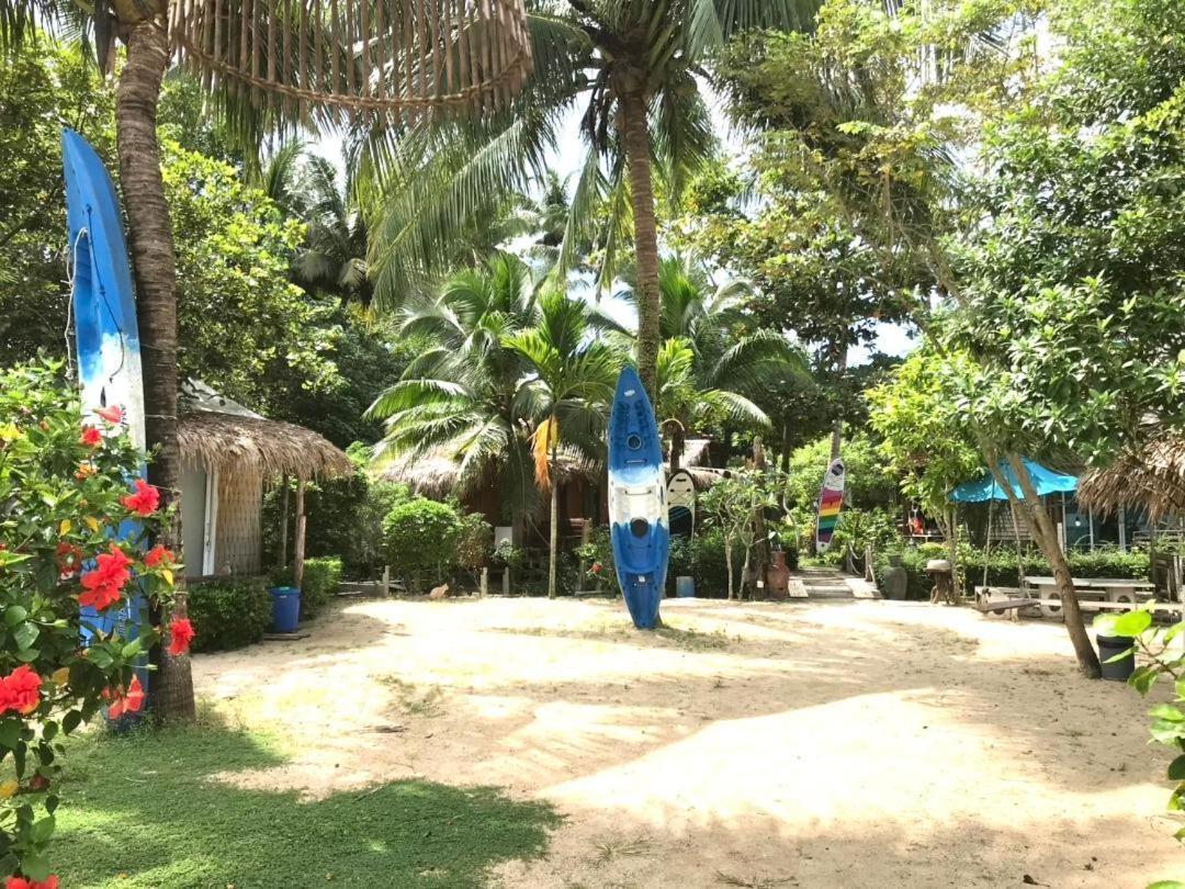 Mook Montra Resort Sea Front Ko Muk Exterior foto