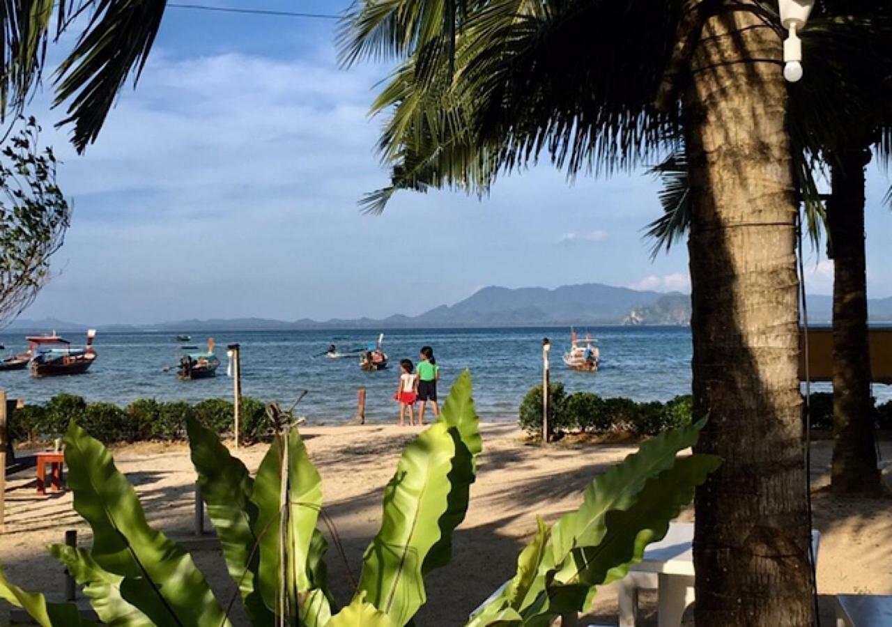 Mook Montra Resort Sea Front Ko Muk Exterior foto